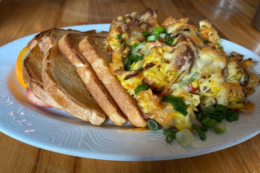 Tremont Cleveland Dining Guide Uncovers the Neighborhoods Culinary Gems